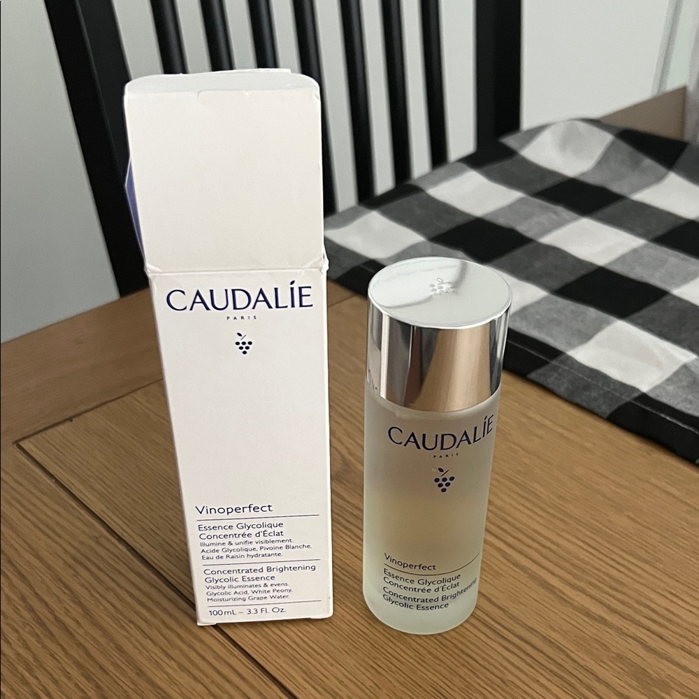 Caudalie Vinoperfect Glycolic Essence